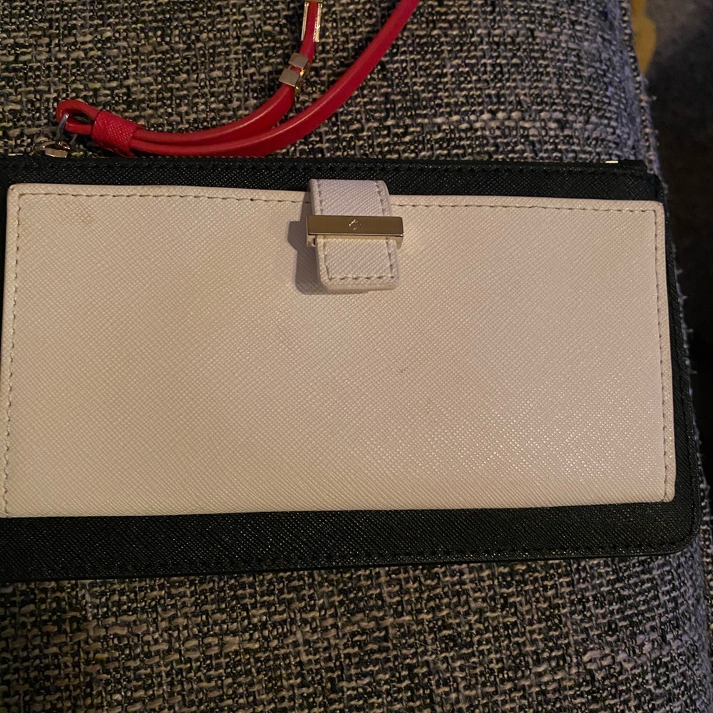 KATE SPADE wristlet wallet - Picture 2 of 3